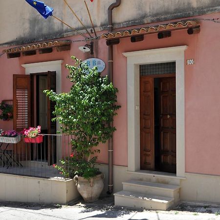 Il Giardino Di Pietra Bed & Breakfast Noto Ngoại thất bức ảnh