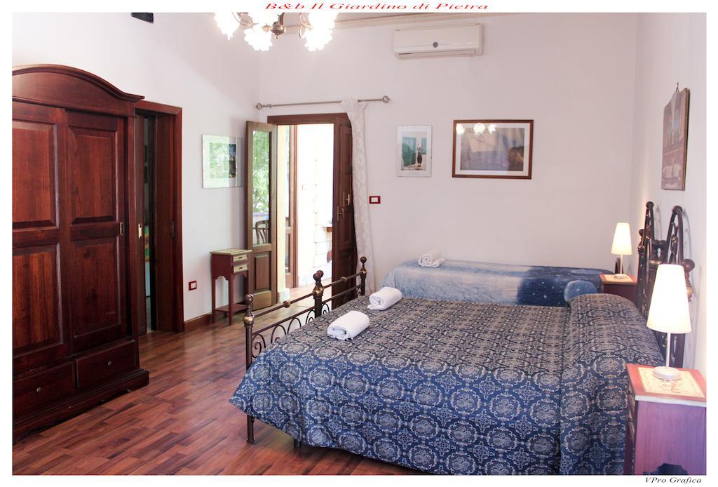 Il Giardino Di Pietra Bed & Breakfast Noto Phòng bức ảnh