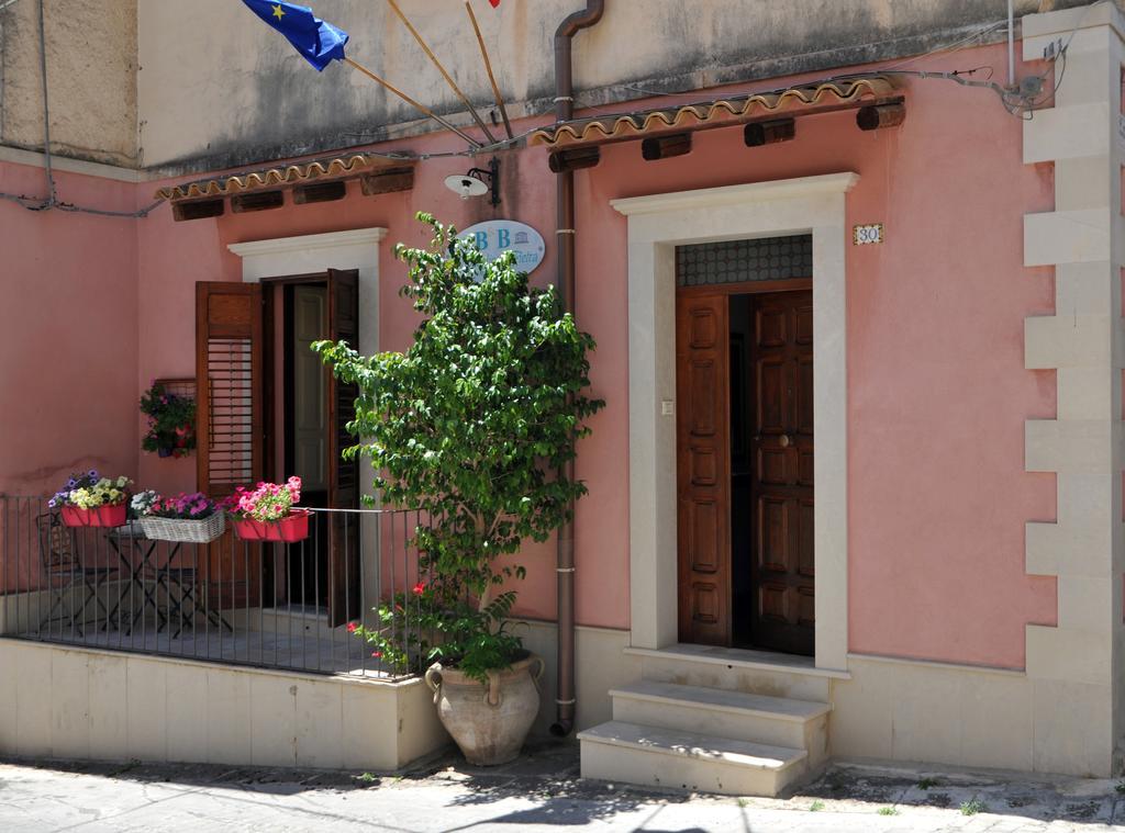 Il Giardino Di Pietra Bed & Breakfast Noto Ngoại thất bức ảnh