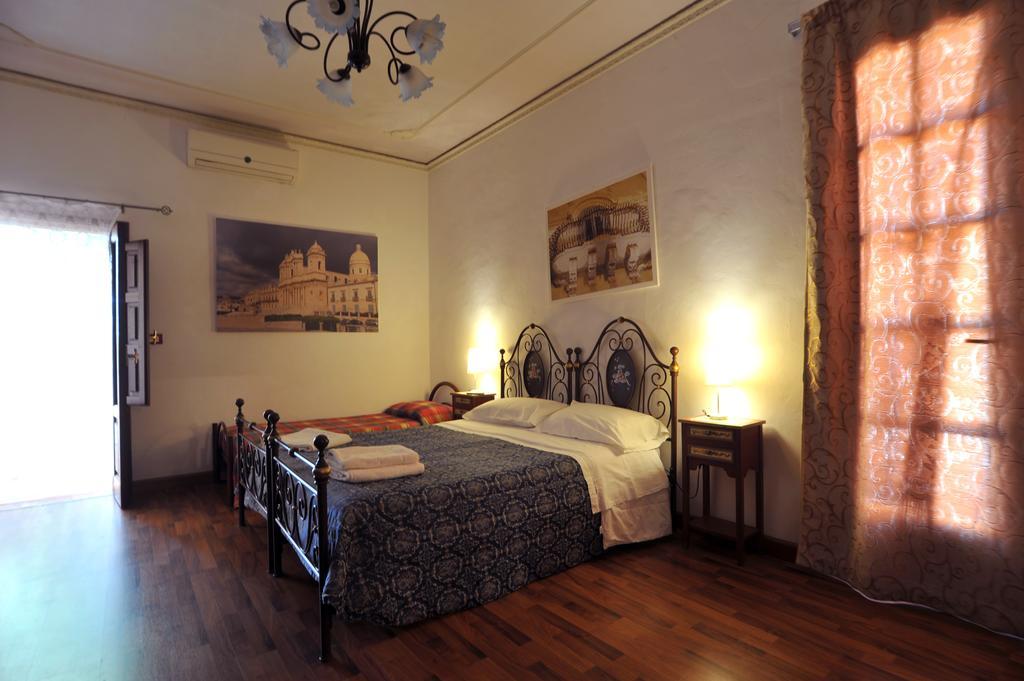 Il Giardino Di Pietra Bed & Breakfast Noto Ngoại thất bức ảnh