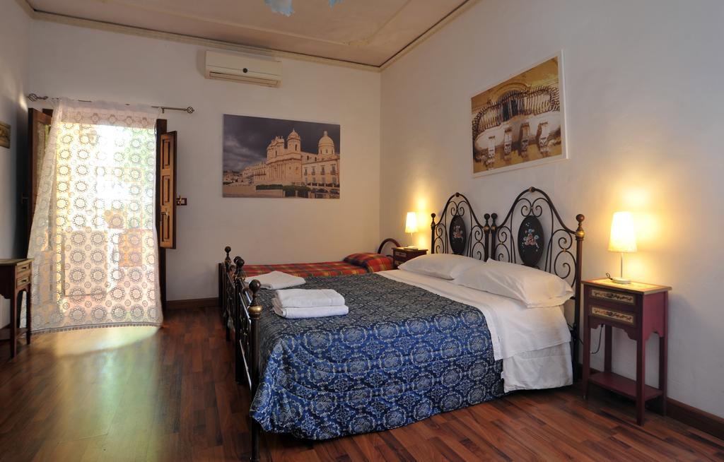 Il Giardino Di Pietra Bed & Breakfast Noto Ngoại thất bức ảnh